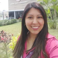 Vanessa Mamaní, testimonio de la Escuela de Inteligencia Financiera & PNL